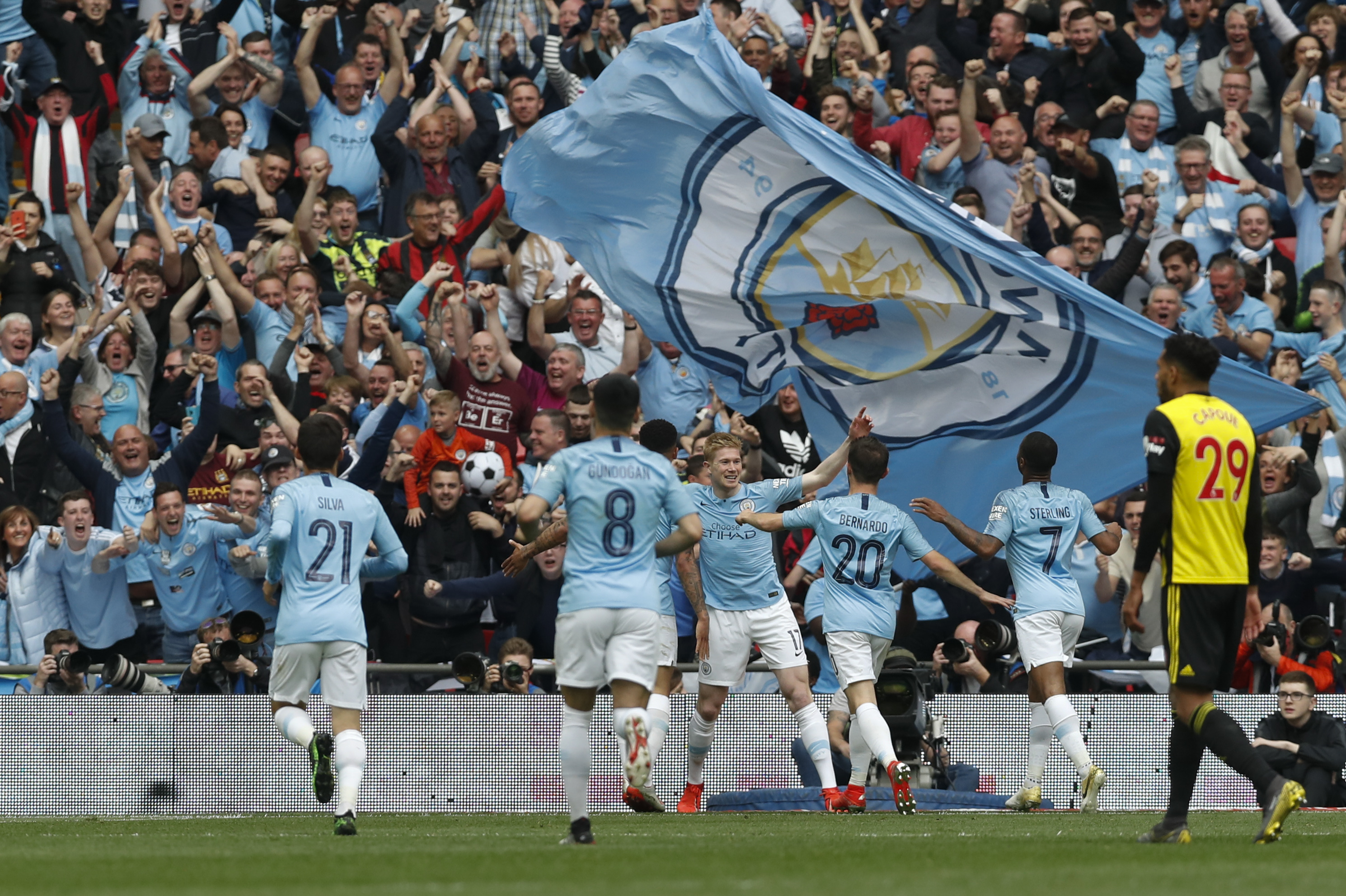 弱侧底角轻 弱侧底角轻